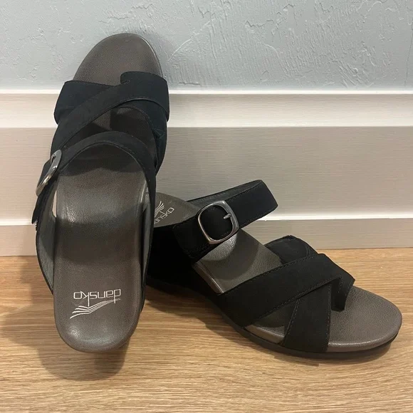 Dansko Black Wedge - Picture 2 of 6